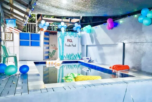 RGL Condotel Socorro by RedDoorz