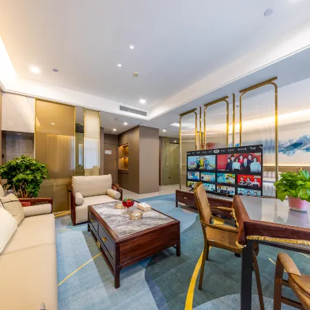Wuwei Jingchen Hotel (Haicang Wetland Park City Museum)
