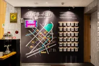 CHECK inn Taichung Zhongshan Các khách sạn ở Đài Trung