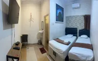 Art Guest House Syariah by Secoms