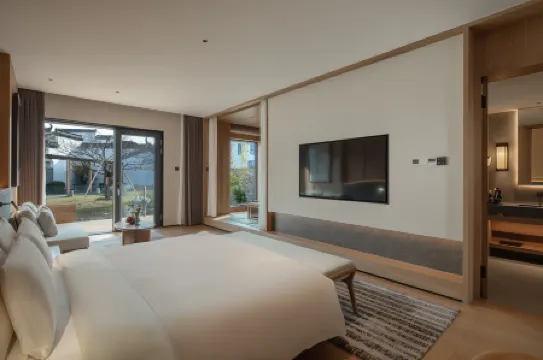 Huangshan Misty Rain Resort Hotel