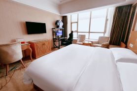 징팡 e스포츠 호텔 (광밍 다젠리 쇼핑센터 지점)