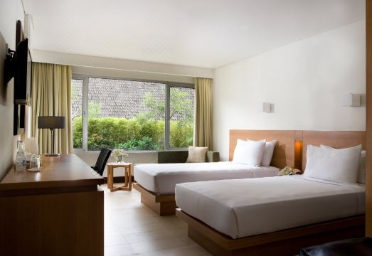 3. 호텔 산티카 반..