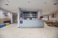 7 プレミアム(瀋陽オリンピックセンター地下鉄駅) - 2つ星