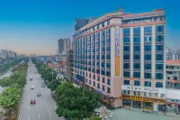 雅斯特酒店（宜州河池市政中心廣場店） 鄰近河池市宜州區體育中心的酒店