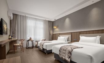 Jiuzhaigou White Swan Impression Hotel