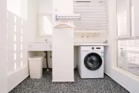 Ithaka SILVER BEACH x FERRIS WHEEL SEAVIEW RESORT