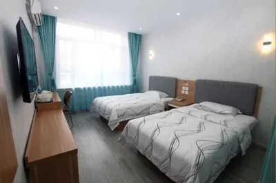 City 118 Chain Hotel (Ulanhaote Wuyi Square Store) Các khách sạn gần Ga Ulan Hot