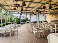 Amanda Hotel Hotels near Wat Siphoutthabath