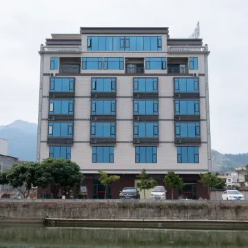 Luoding Xinfu Homestay