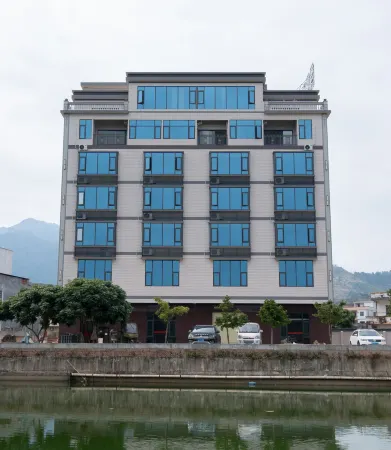 Luoding Xinfu Homestay