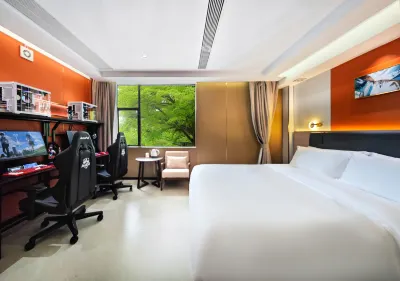 Yu Jia Esports Apartment (Shenzhen North Station Baishilong Subway Station Branch)