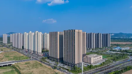 Yilong Anyun Hotel (Xianlin University City Dongliu Subway Station Branch) Отели рядом с достопримечательностью «Nanjing University of Science and Technology Zijin College»