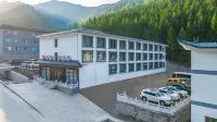 Jifeng Resort Hotel (Wutai Mountain Branch) Hotels in South Line/Baiyun Temple