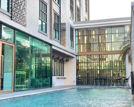 โรงแรม ดิ เอสเซ้นซ์ จันทบุรี โรงแรมในอำเภอเมืองจันทบุรี