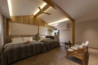 Shaxi Jishu Homestay - ที่มีบาร์
