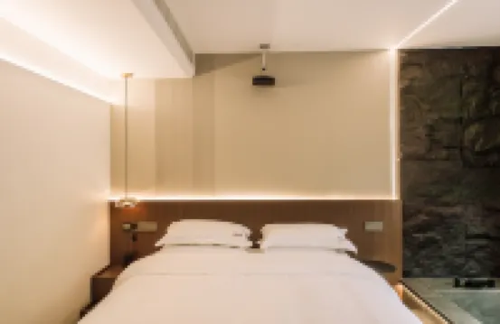 Shuixi Hot Spring | Morning Light · Leisure Time · Garden View Homestay