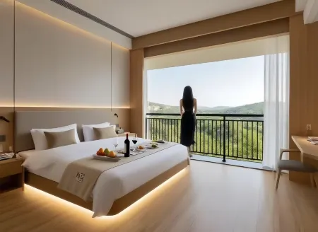 RUSHAN YUELAI  BUSINESS HOTEL