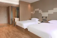 Surprise Hotel (Tangbula Mengkete Scenic Area) Hotels in Nilka County
