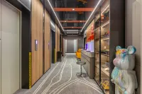 Yifang E-sports Hotel (Changsha Railway Station Amiring Subway Station) - Esports