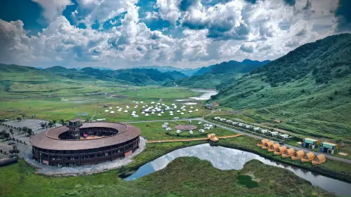 Asilixi Resort Hotel Hotel di Hezhang