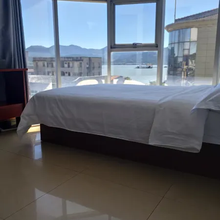 Tiantian Hotel (Ninghai Qiangjiao)
