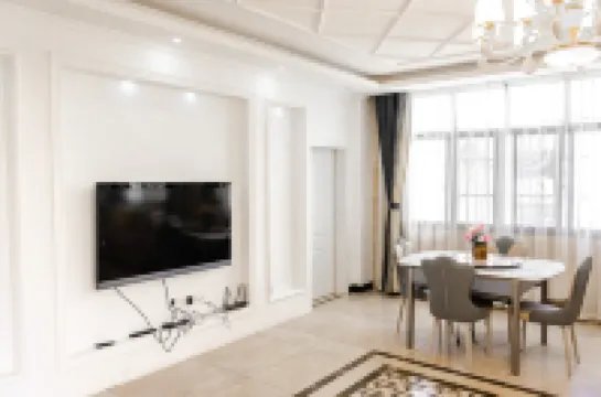 Xingyi Jingxi Homestay (Maling River Canyon Scenic Area)