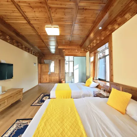 Heisha Zangmi Homestay (Zhonglu Tibetan Village)