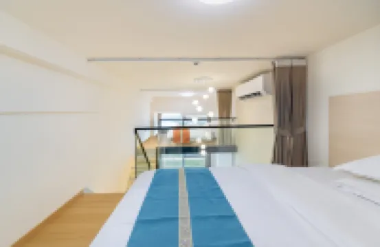 鹿鼎商務loft民宿（江西師範大學瑤湖西地鐵站店）