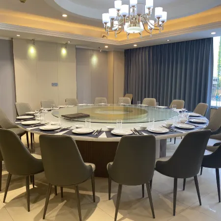 Caiwuwei Hotel Отели рядом с достопримечательностью «Парк Личи»