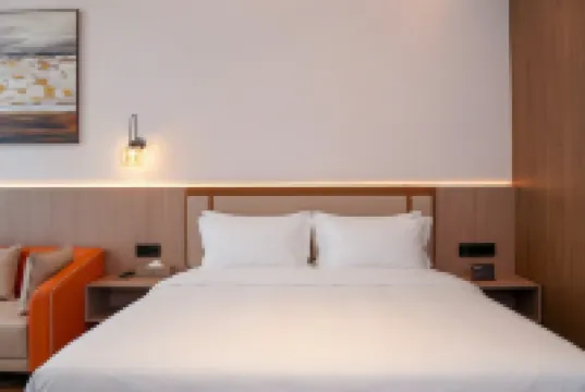 Lansheng Hotel (Xing Yi Jushan Square Mengle City Branch)