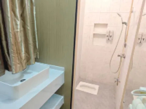 天宏旅館（南寧蘇盧地鐵站安吉客運站地鐵站店）