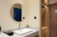 Xueyun Jian · Yiyun Elysian · Snow View Resort Hotel (China's Snow Town Xueyun Street) のホテル