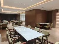 Howard Johnson Great Eagle Plaza Aksu - bar