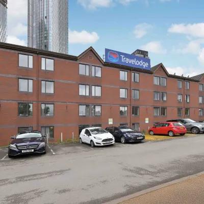 Travelodge Manchester Central Riverside โรงแรมใกล้พิพิธภัณฑ์วิทยาศาสตร์และอุตสาหกรรม แมนเชสเตอร์