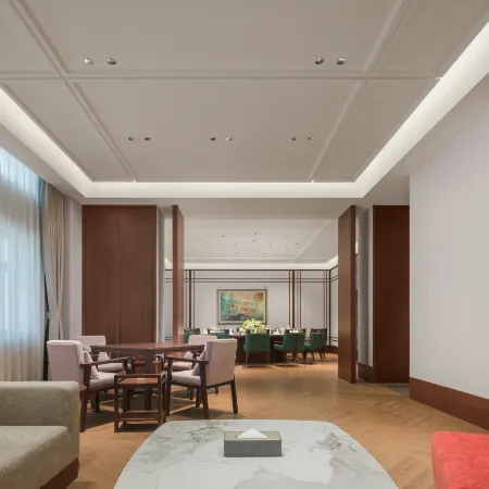 Swan Lake Xuancheng Hotel