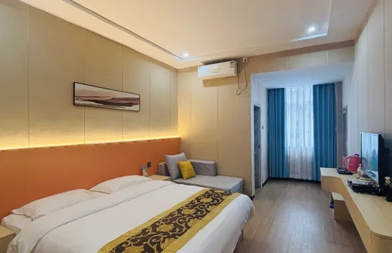 隆林雅斯特淇大酒店