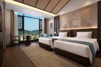 Xiaoxiang Yunmeng International Hotel (Fenghuang Ancient Town)