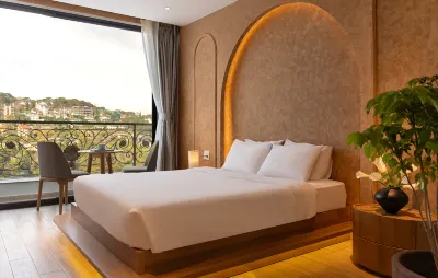 Gold View Boutique Hotel Da Lat Hotel dekat Kawasan wisata Maple Leaf