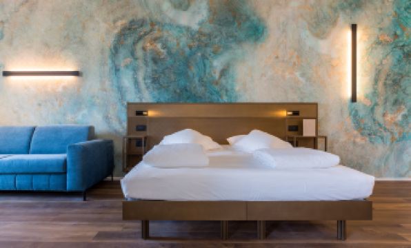 Hotel Baia Azzurra - Lake Front - Housity