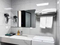 Weihai Wanghaige Seaview Apartment (Huoju 8th Street/International Bathing Beach)