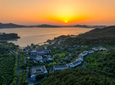 Cordis Dongqian Lake Ningbo Hotels in Yinzhou District