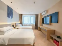 Yue'an Hotel (Urumqi High-Speed Railway Station North Square) 우루무치 호텔