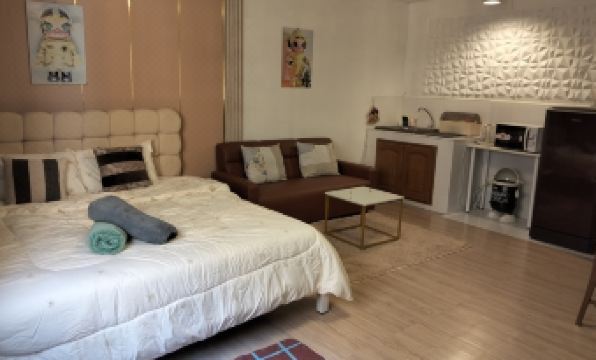 Impact Muang Thong Popular Condo C5 by Mom Tang