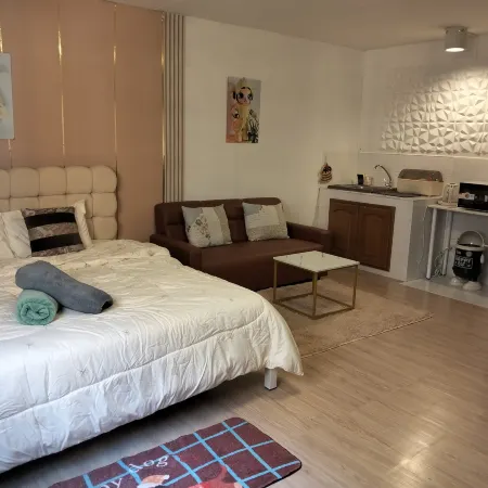 Impact Muang Thong Popular Condo C5 by Mom Tang