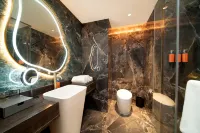 Elegant Hotel（Maoming Huazhou Branch）