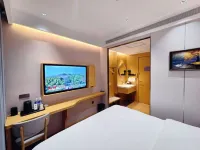 Zsmart Hotel (Zhangye Dafo Temple West Railway Station)