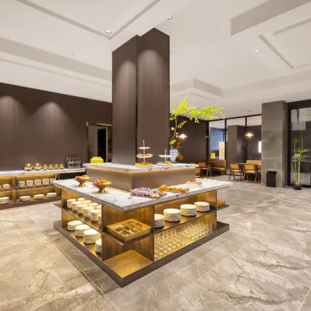 Moore Hotel (Shenyang Shengjing Hospital Huaxiang Branch) Отели рядом с достопримечательностью «Теси»