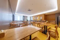 Atlant Business Hotel - parking