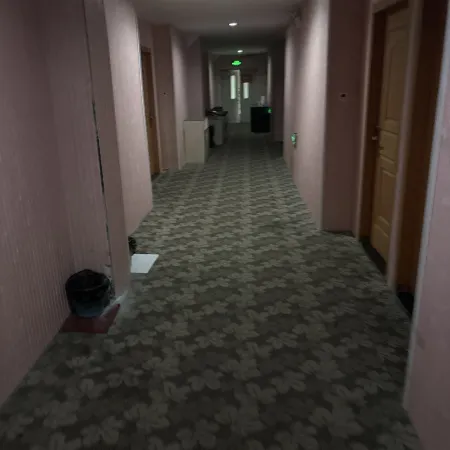Haiyan Qiancheng Hotel
